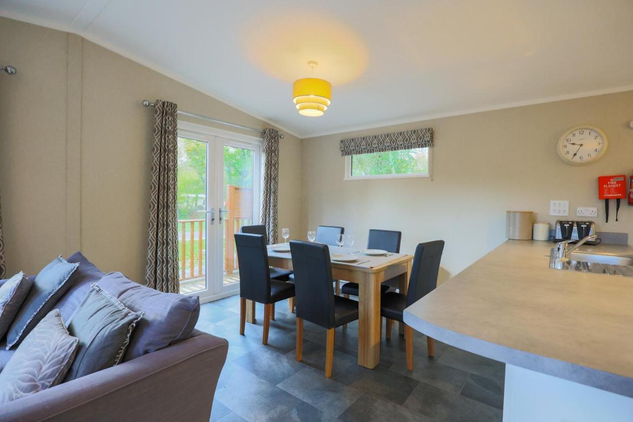 Charming Copse Corner Lodge - Spa Resort - Devon Chudleigh Екстериор снимка